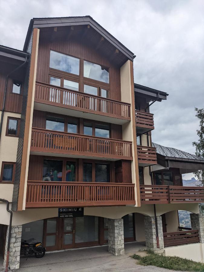 Studio Renove Centre Station Val兰德里 外观 照片